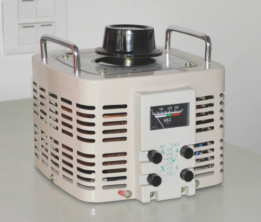 TDGC2-2KVA  220V/0-250V單相接觸式交流調(diào)壓器