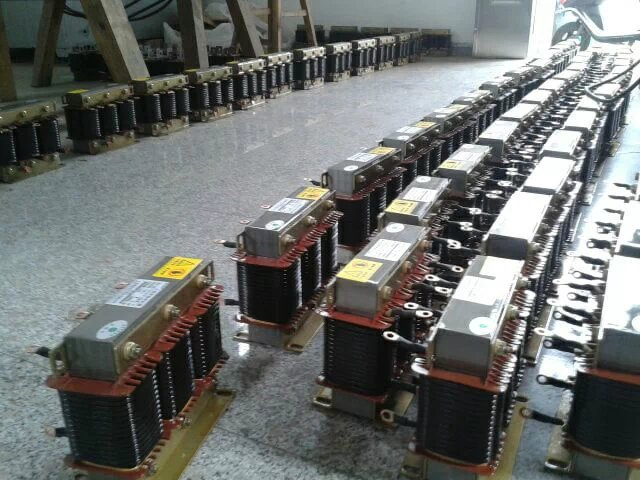 線路電抗器 380V 400V 690V  In=105A